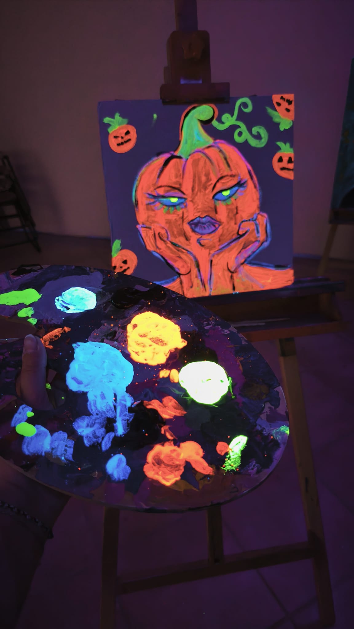 Halloween Night – Paint in the Dark